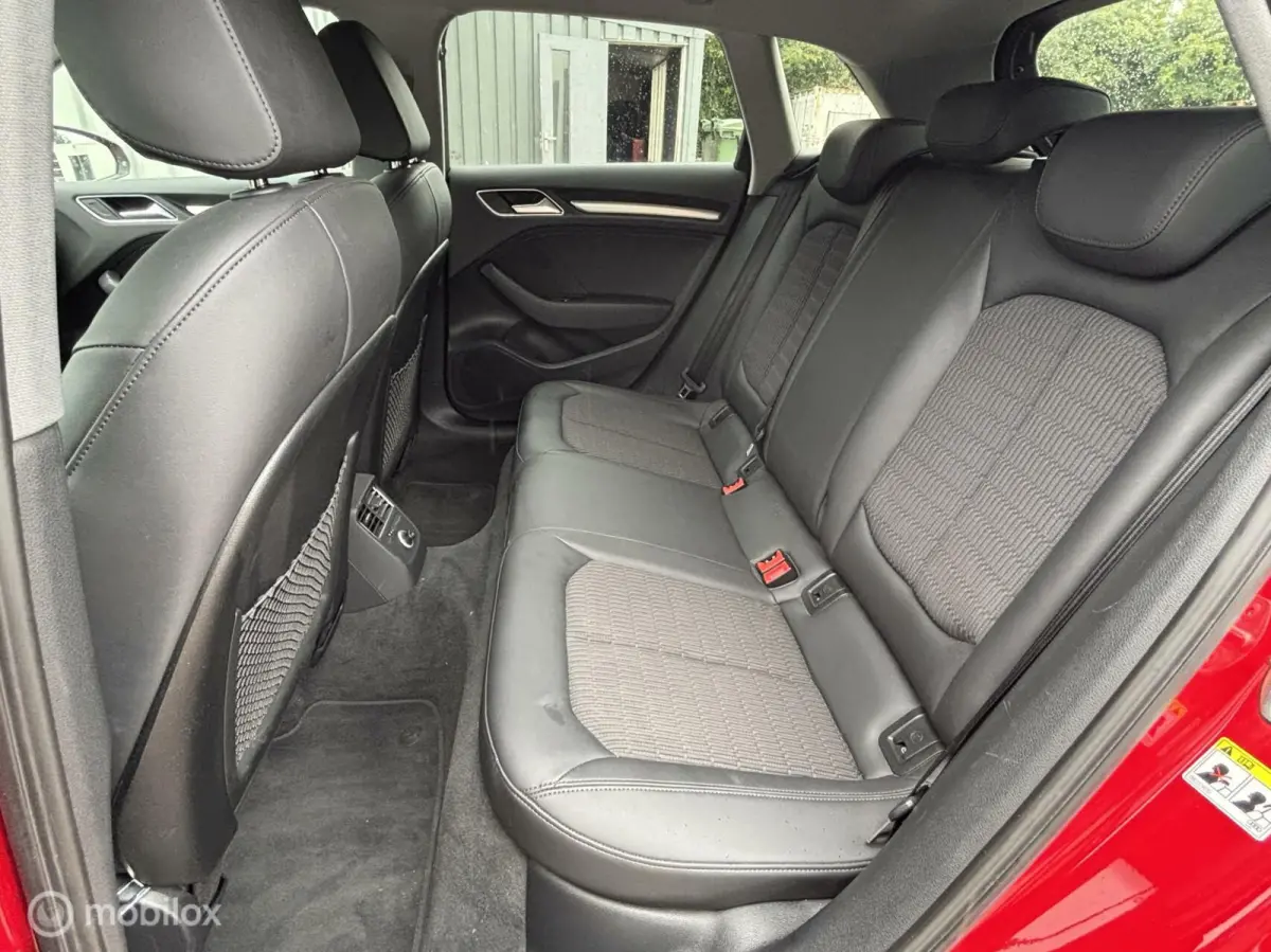 40 e-tron Advance Sport / Bovag-garantie.