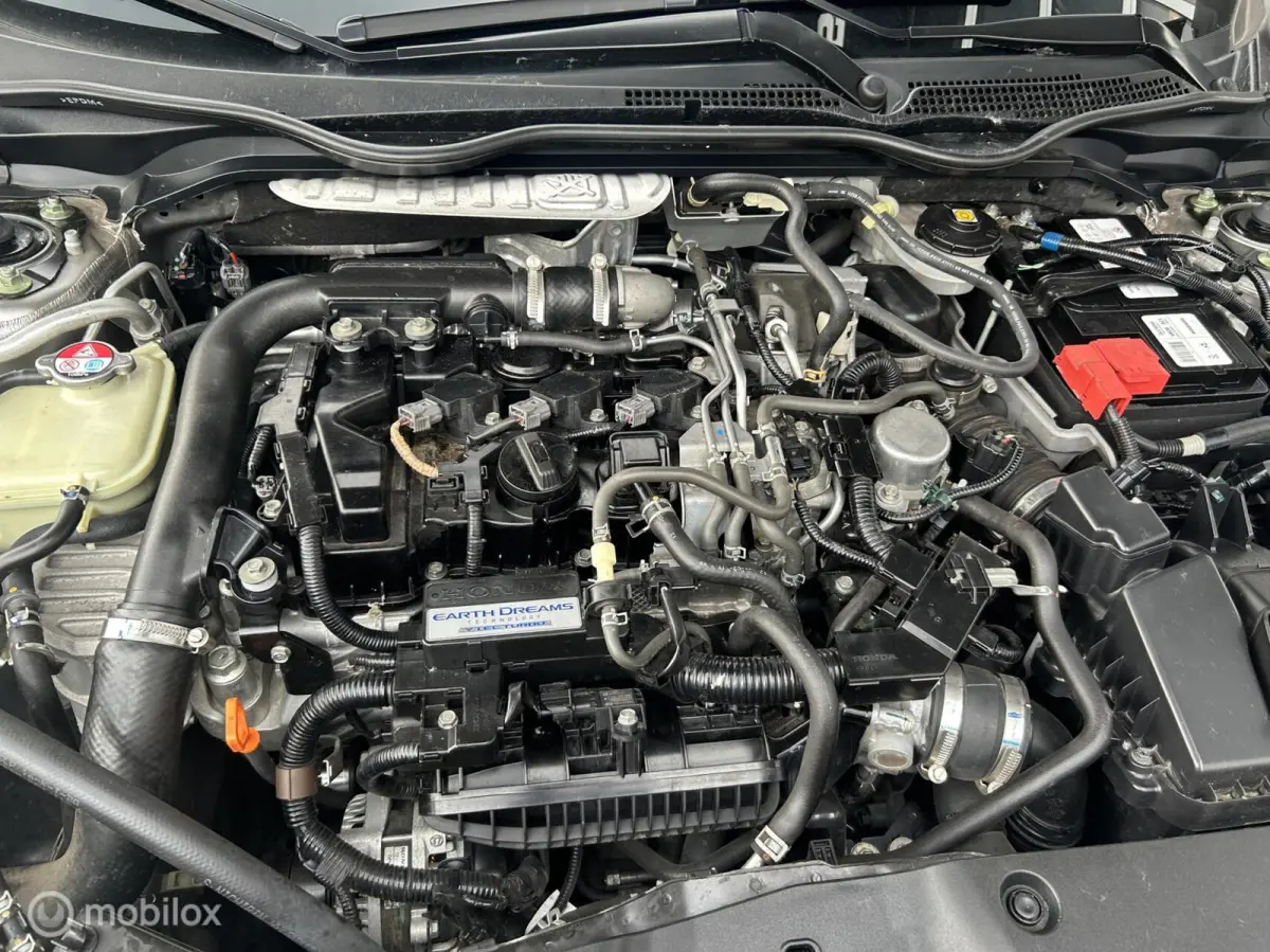 1.0 i-VTEC Executive * NAVI * AIRCO * PANODAK *