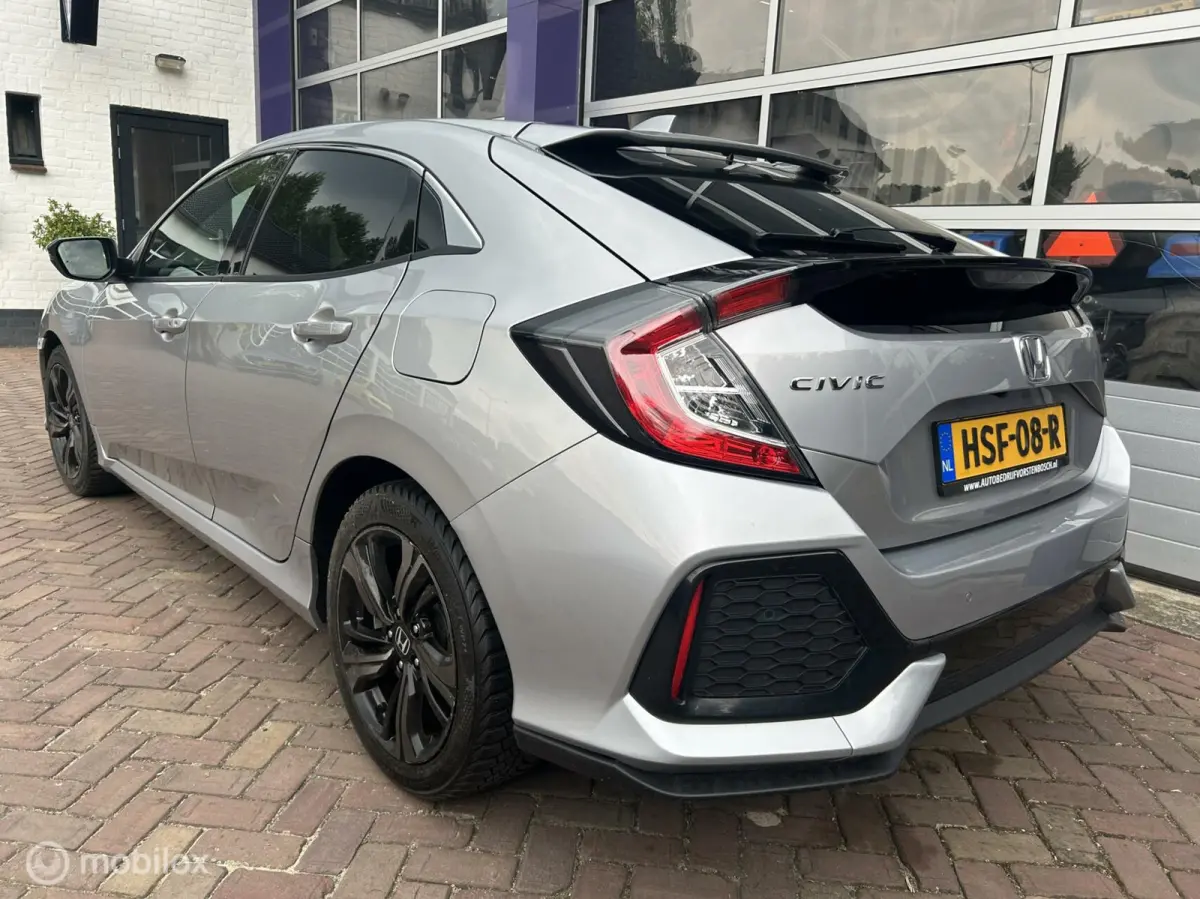 1.0 i-VTEC Executive * NAVI * AIRCO * PANODAK *