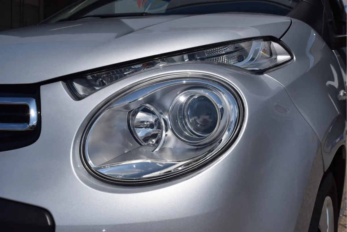 1.0 VTi Feel | Airco | NL-Auto | 5-deurs | Bluetooth