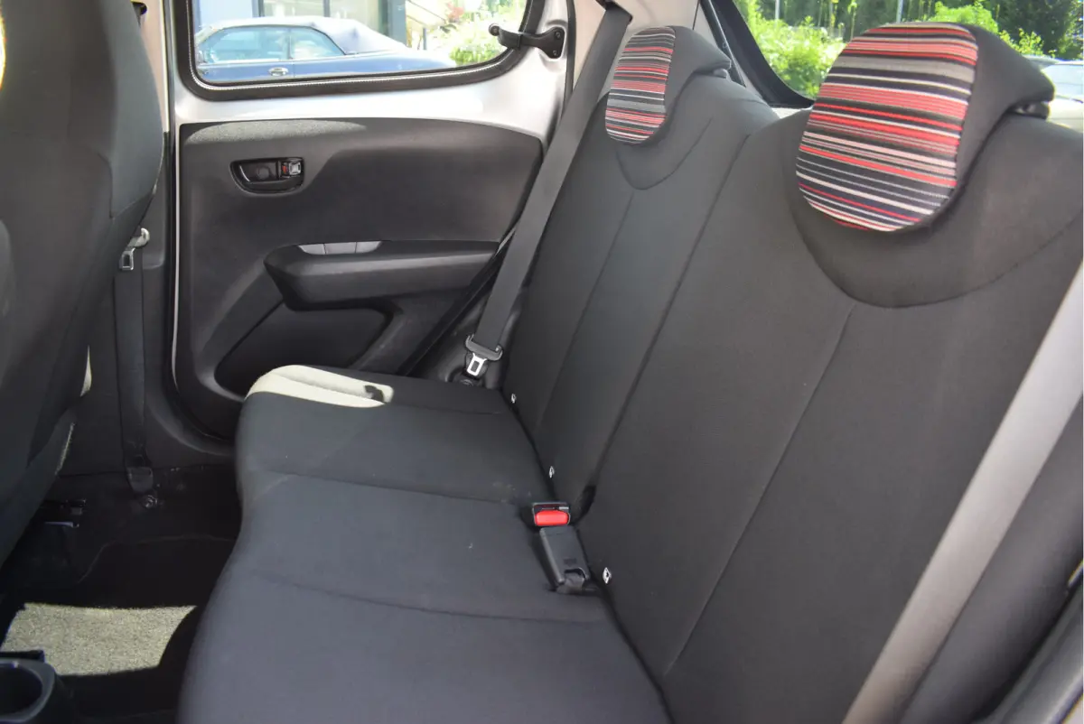1.0 VTi Feel | Airco | NL-Auto | 5-deurs | Bluetooth