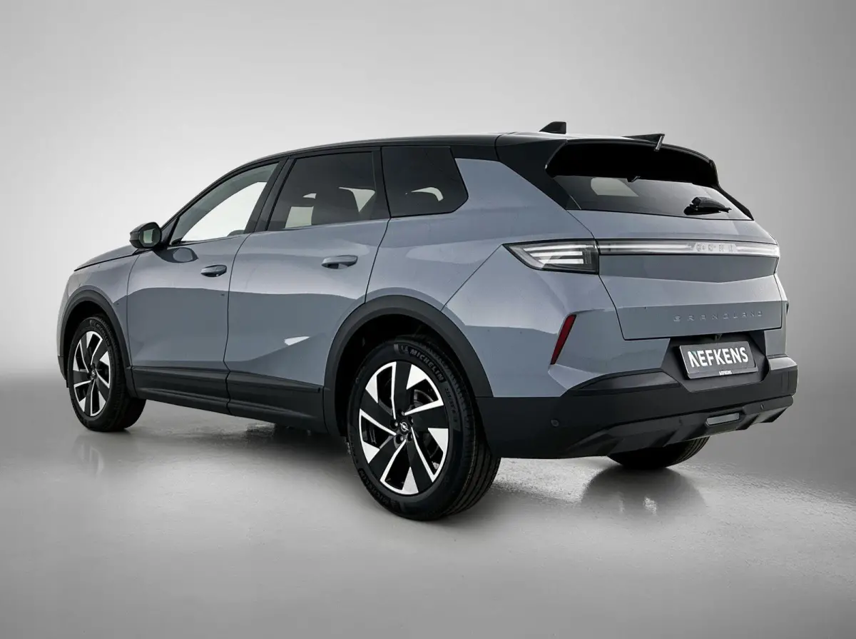 SUV GS Hybrid 146 pk Automaat | Navigatie | Elektrisch Glazen Panoramadak | Rondomzicht Camera | Verwarmde Comfortstoelen | Matrix LED Koplampen | Head-up Display | Elektrische Achterklep me