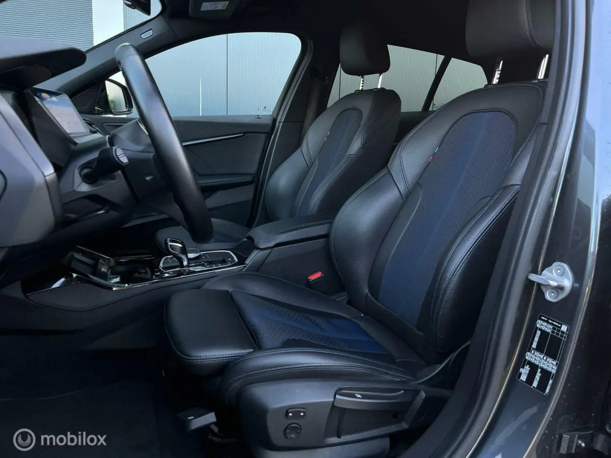118i M Pack Sport NAV LED LEER