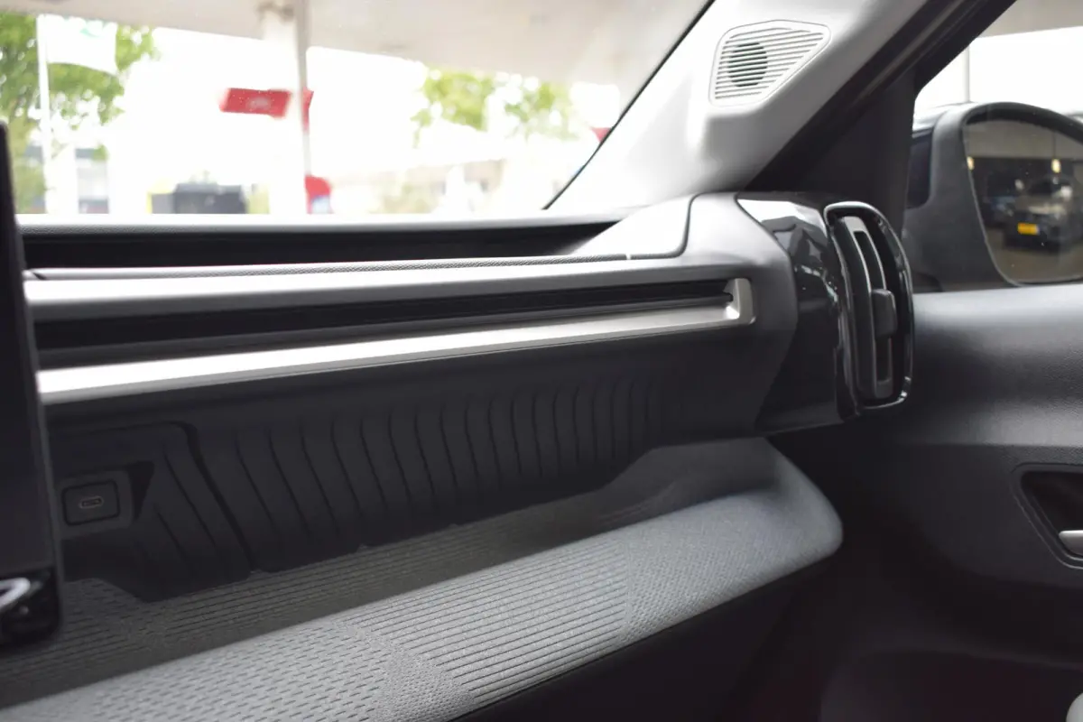 1.2 Hybrid 136 Max / Voorraad Voordeel / JVK Hilversum