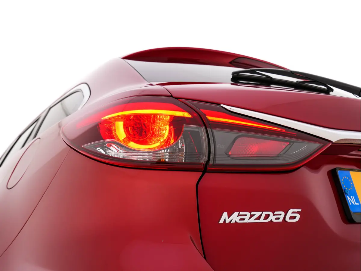2.2D SkyActiv-D 150 Skylease GT (INCL-BTW) *LEATHER | FULL-LED | NAVI-FULLMAP | MEMORY-PACK | BOSE-AUDIO | BLIND-SPOT | CAMERA | KEYLESS | ECC | HEATED-SPORTSEATS | PDC | CRUISE | 17"ALU*