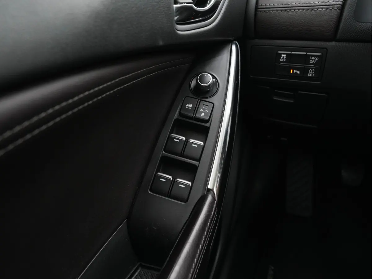 2.2D SkyActiv-D 150 Skylease GT (INCL-BTW) *LEATHER | FULL-LED | NAVI-FULLMAP | MEMORY-PACK | BOSE-AUDIO | BLIND-SPOT | CAMERA | KEYLESS | ECC | HEATED-SPORTSEATS | PDC | CRUISE | 17"ALU*