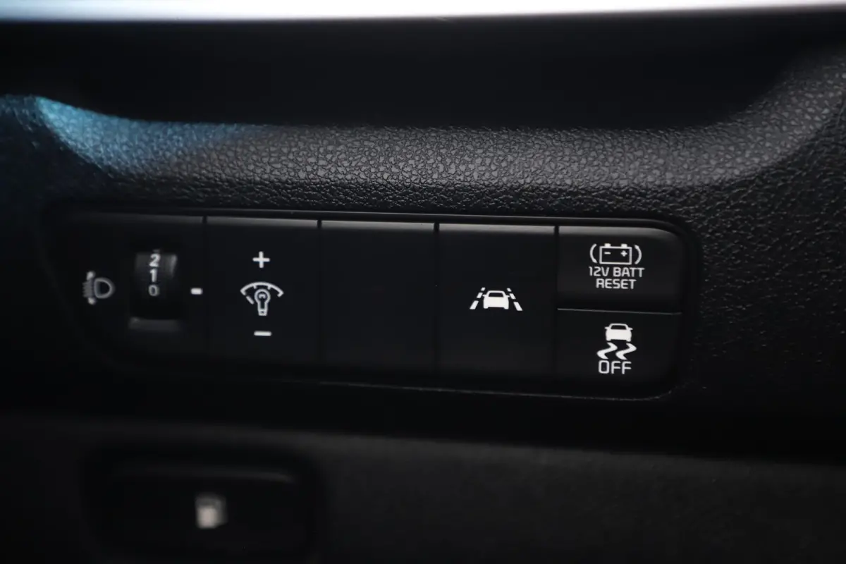 1.6 GDi Hybrid DynamicLine Automaat Half Leder Navigatie Camera Adaptive Cruise Lane Assist Clima Carplay Android