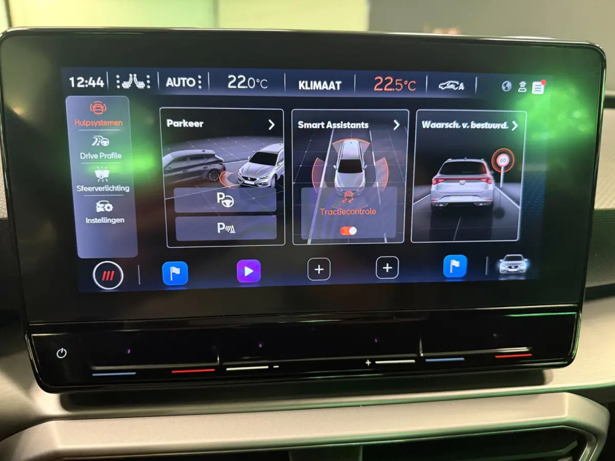 1.5 TSI FR Launch Edition V-COCKIT/NAVI/LED/CARPLAY/ECC/PDC/CRUISE///