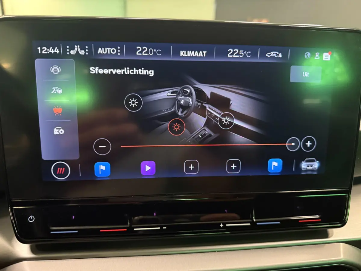 1.5 TSI FR Launch Edition V-COCKIT/NAVI/LED/CARPLAY/ECC/PDC/CRUISE///