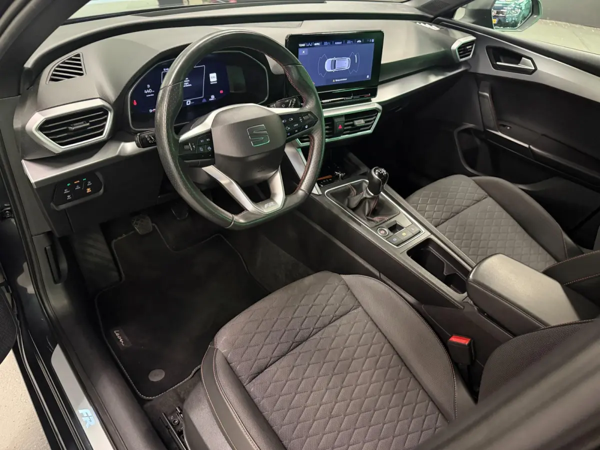 1.5 TSI FR Launch Edition V-COCKIT/NAVI/LED/CARPLAY/ECC/PDC/CRUISE///