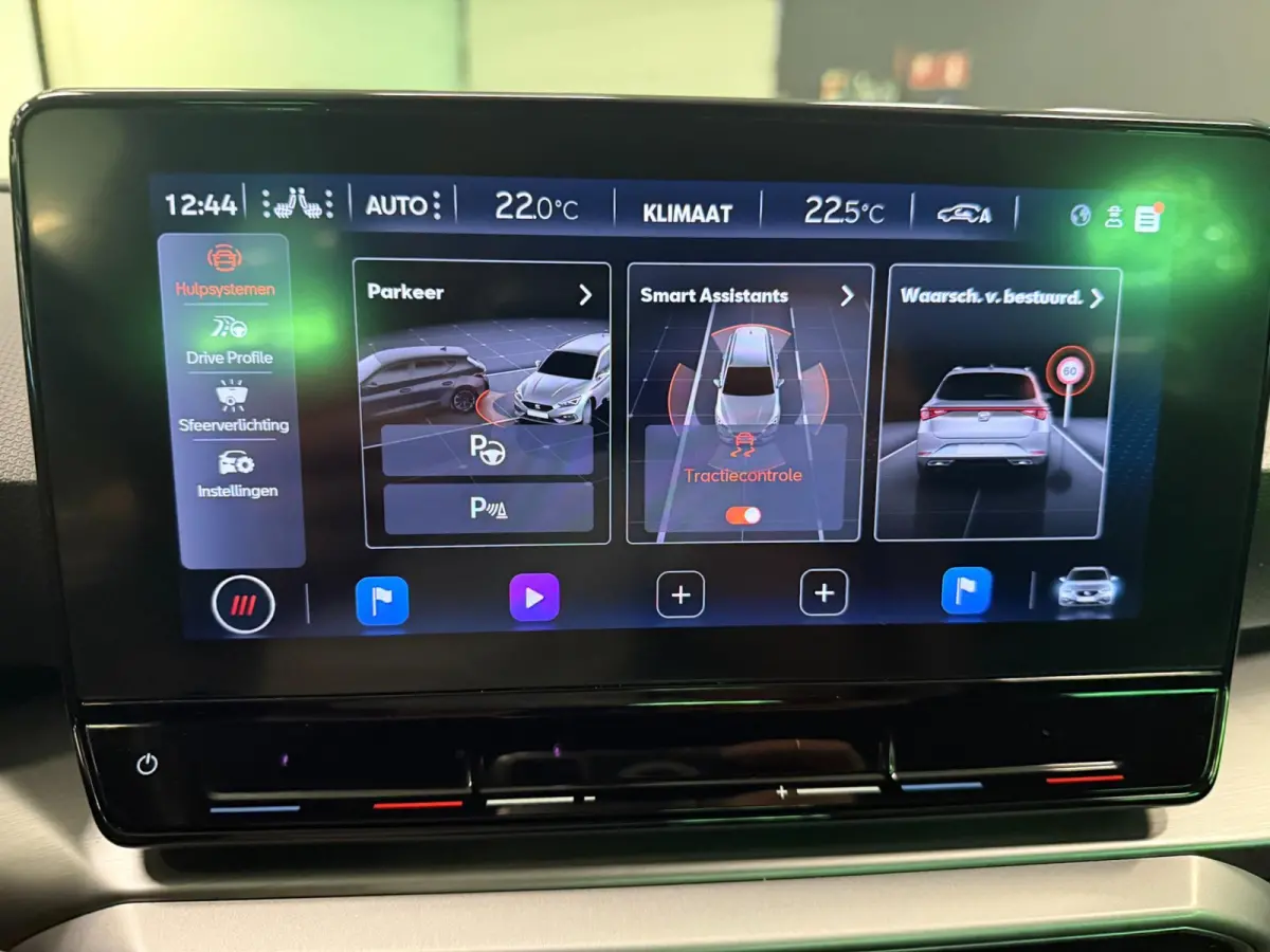 1.5 TSI FR Launch Edition V-COCKIT/NAVI/LED/CARPLAY/ECC/PDC/CRUISE///