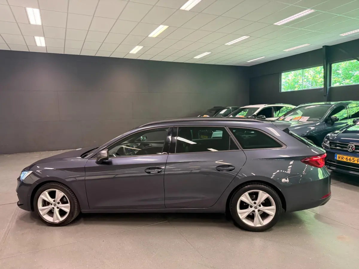 1.5 TSI FR Launch Edition V-COCKIT/NAVI/LED/CARPLAY/ECC/PDC/CRUISE///