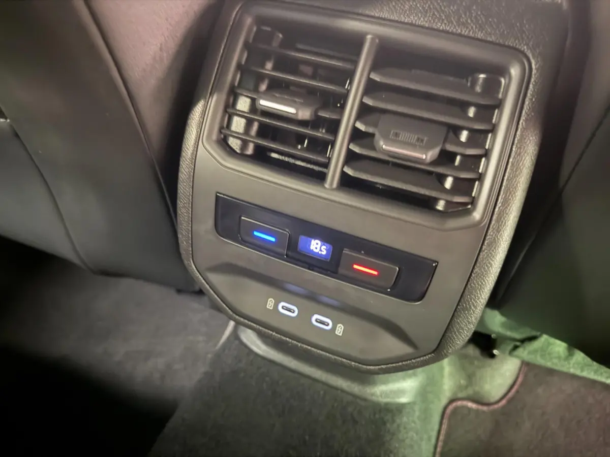 1.5 TSI FR Launch Edition V-COCKIT/NAVI/LED/CARPLAY/ECC/PDC/CRUISE///