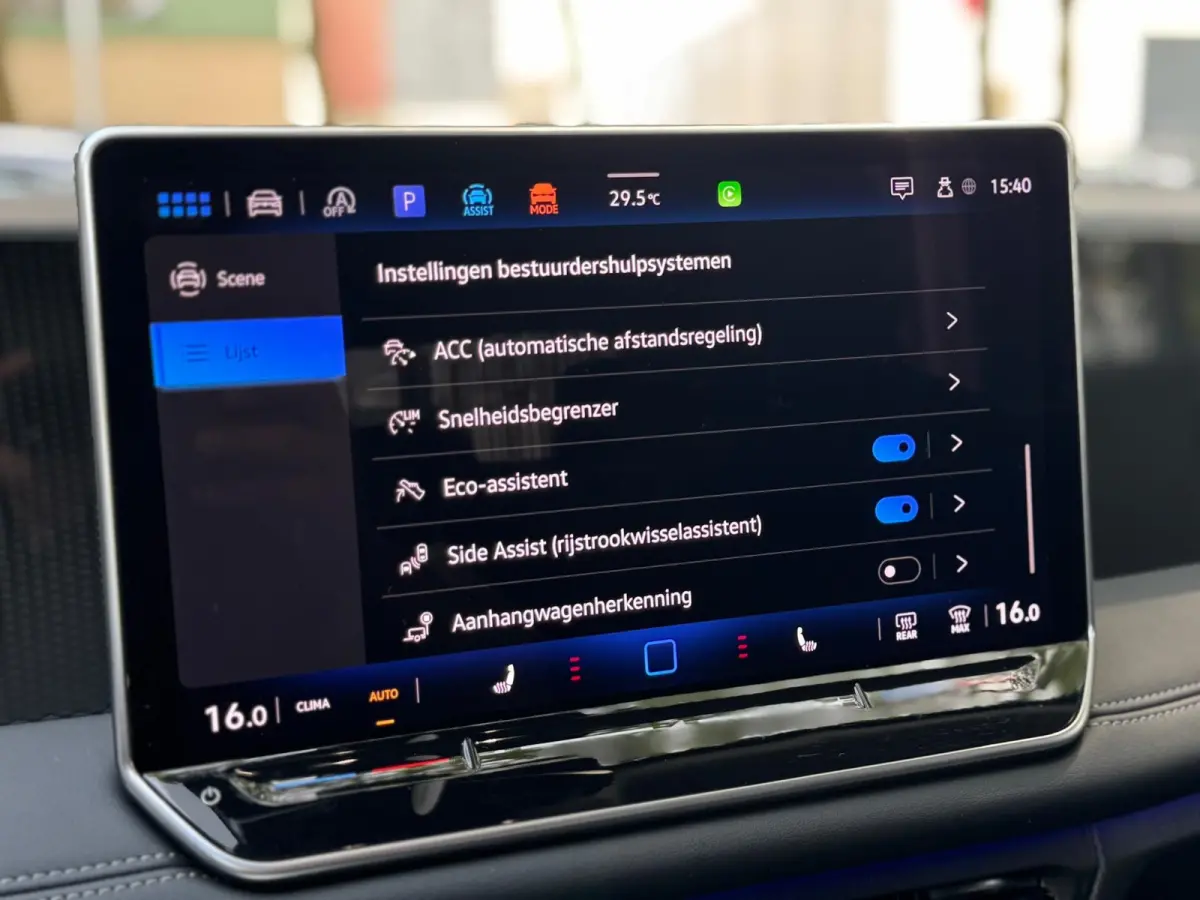 1.5 eTSI DSG Lane ass Drive pilot CarPlay 150 PK Keyless Camera Sfeerverlichting Life edition Direct leverbaar