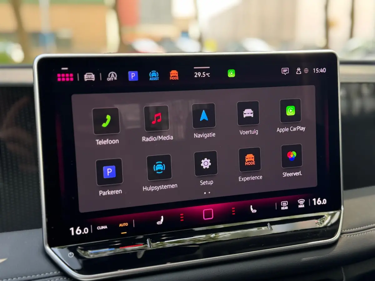 1.5 eTSI DSG Lane ass Drive pilot CarPlay 150 PK Keyless Camera Sfeerverlichting Life edition Direct leverbaar