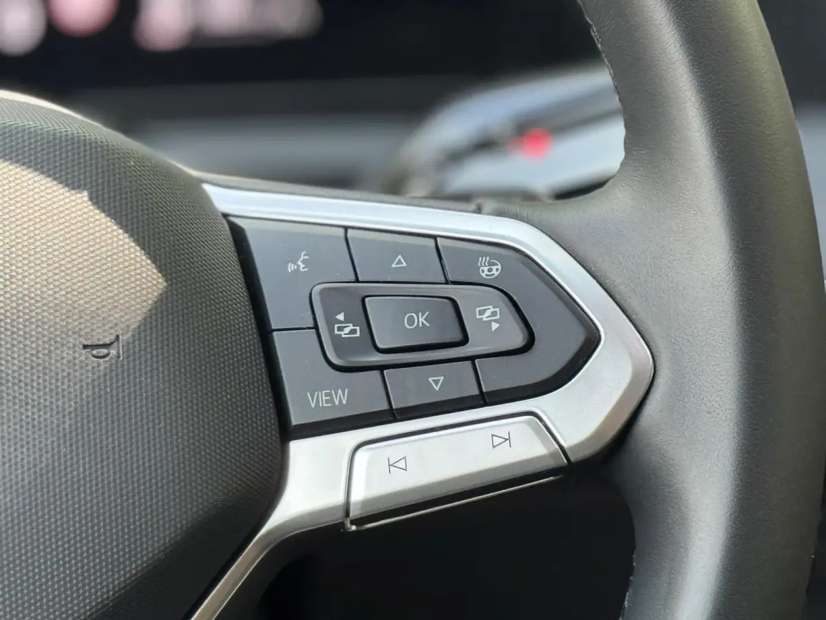 1.5 eTSI DSG Lane ass Drive pilot CarPlay 150 PK Keyless Camera Sfeerverlichting Life edition Direct leverbaar