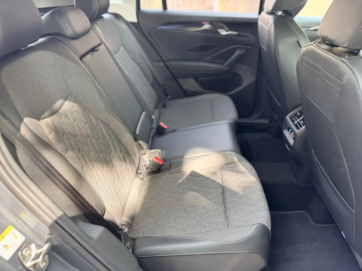 1.5 eTSI DSG Lane ass Drive pilot CarPlay 150 PK Keyless Camera Sfeerverlichting Life edition Direct leverbaar