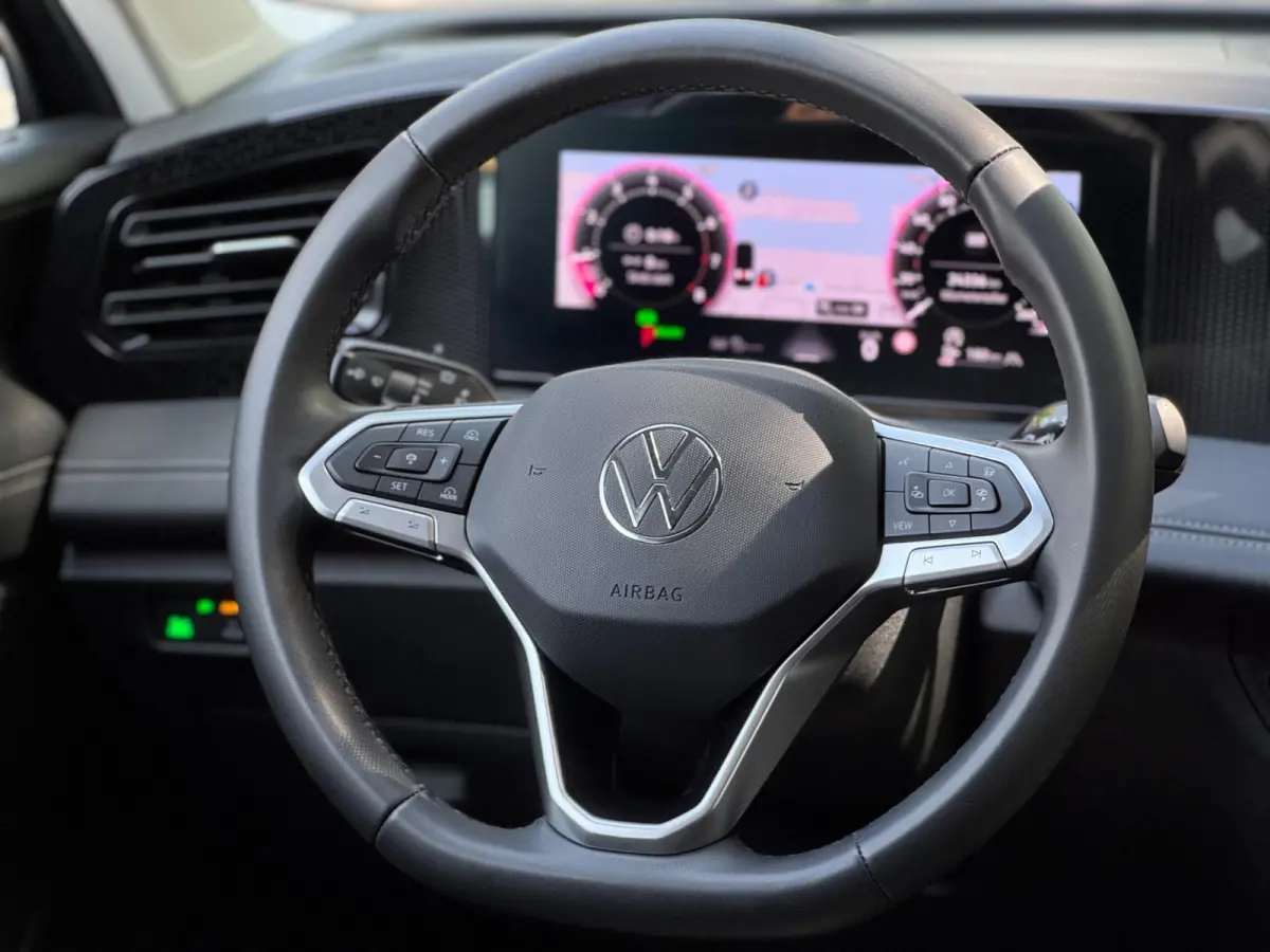 1.5 eTSI DSG Lane ass Drive pilot CarPlay 150 PK Keyless Camera Sfeerverlichting Life edition Direct leverbaar