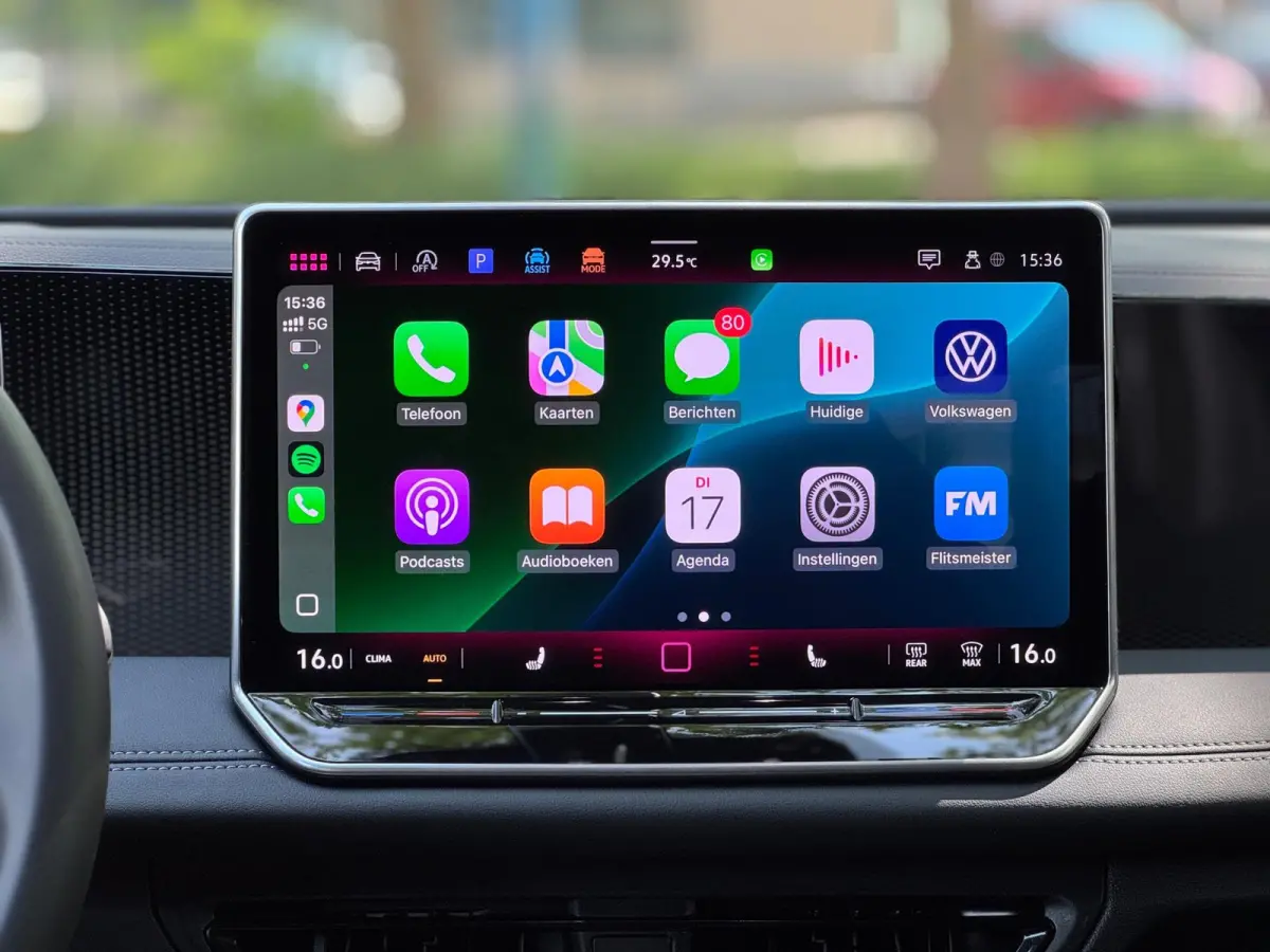 1.5 eTSI DSG Lane ass Drive pilot CarPlay 150 PK Keyless Camera Sfeerverlichting Life edition Direct leverbaar