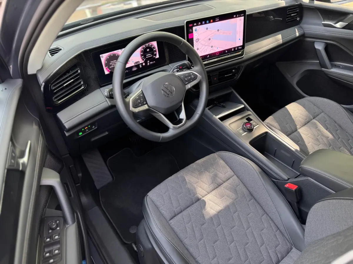 1.5 eTSI DSG Lane ass Drive pilot CarPlay 150 PK Keyless Camera Sfeerverlichting Life edition Direct leverbaar