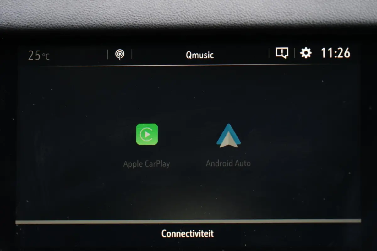1.2 Turbo Innovation, keyless, CarPlay, cam.