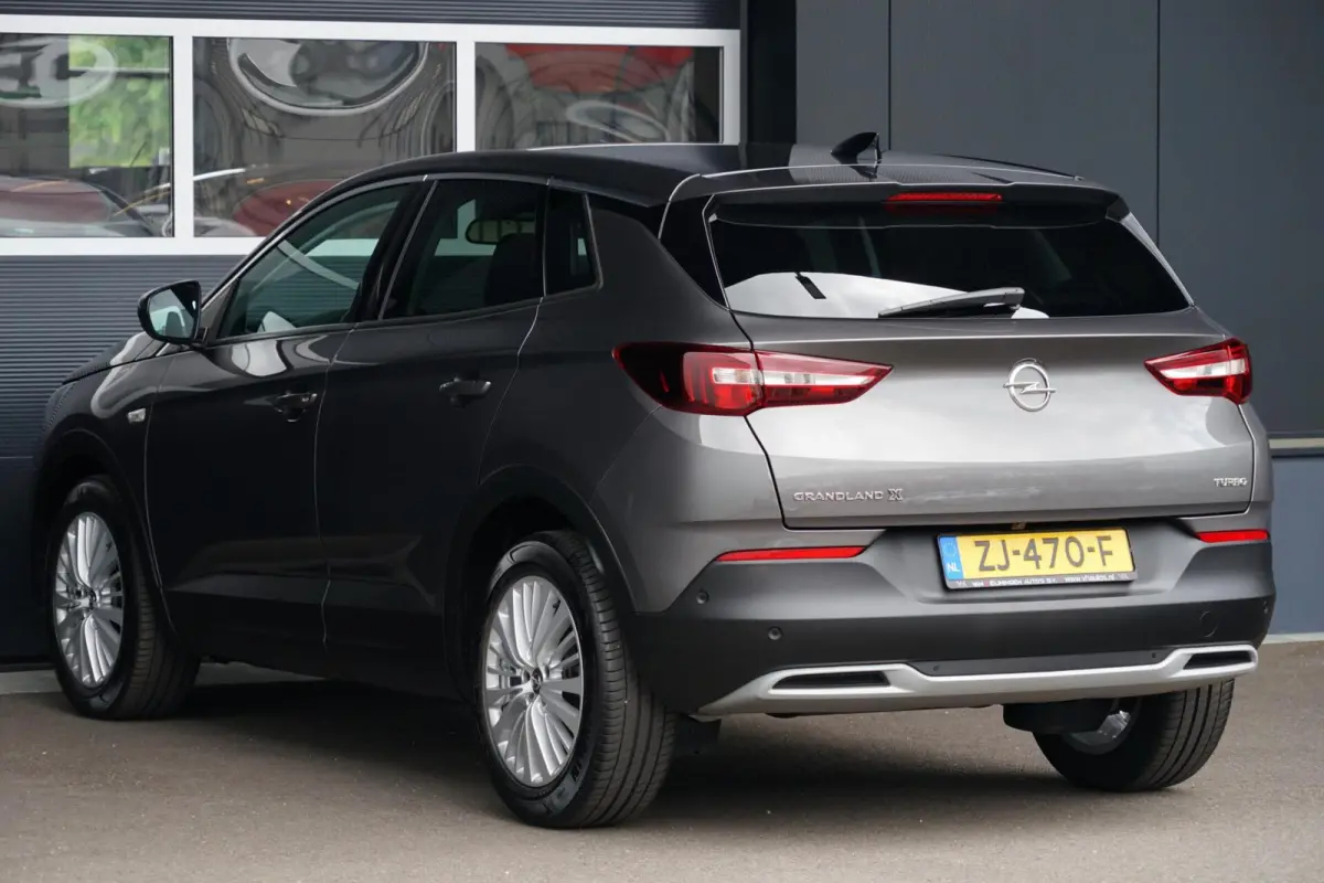 1.2 Turbo Innovation, keyless, CarPlay, cam.