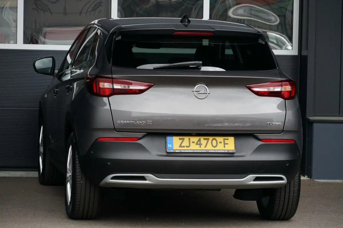1.2 Turbo Innovation, keyless, CarPlay, cam.