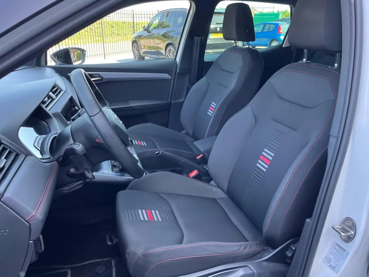 1.0 TSI FR Business Intense NL.Auto/Trekhaak/Alcantara/Camera/Carplay/Climatronic/1Ste Eigenaar/Dealer onderhouden