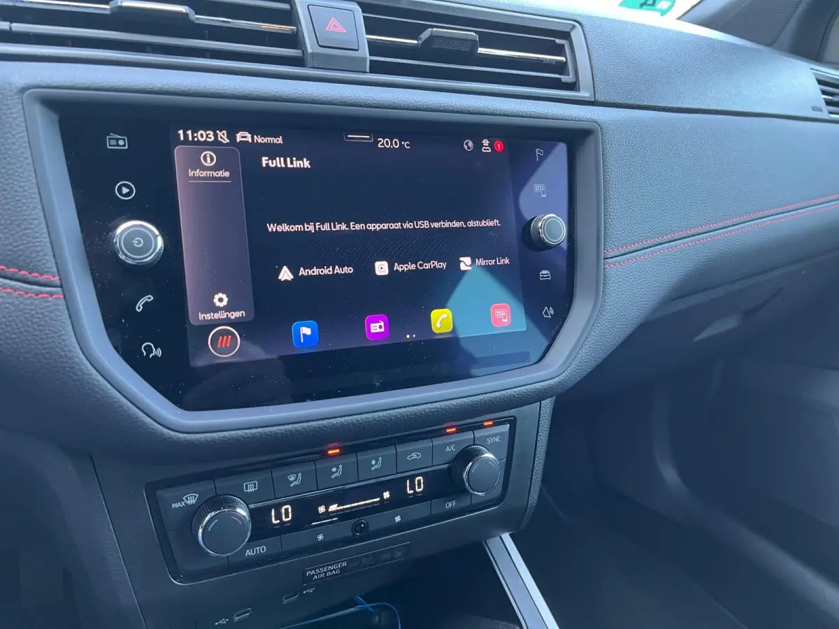 1.0 TSI FR Business Intense NL.Auto/Trekhaak/Alcantara/Camera/Carplay/Climatronic/1Ste Eigenaar/Dealer onderhouden