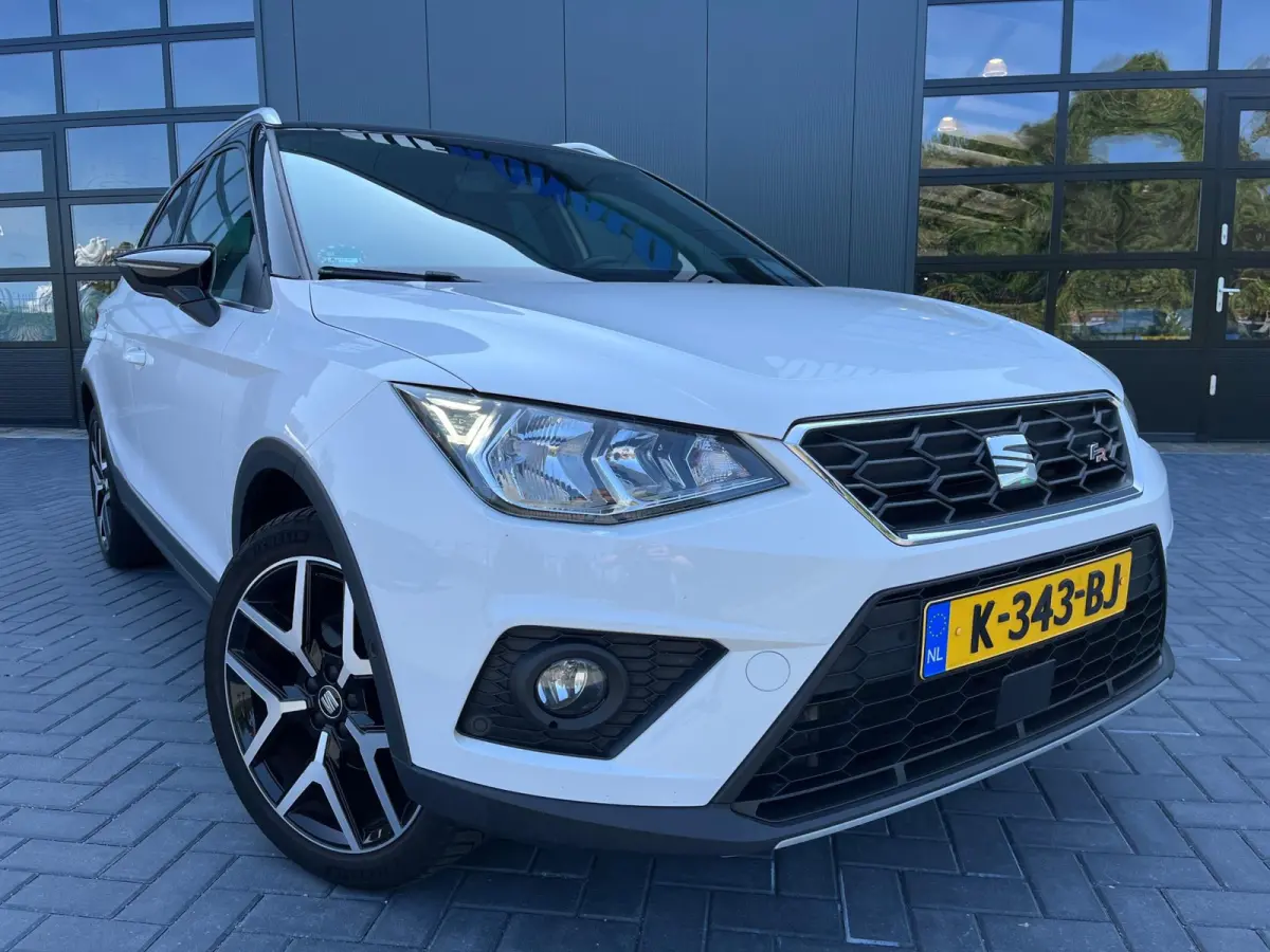 1.0 TSI FR Business Intense NL.Auto/Trekhaak/Alcantara/Camera/Carplay/Climatronic/1Ste Eigenaar/Dealer onderhouden