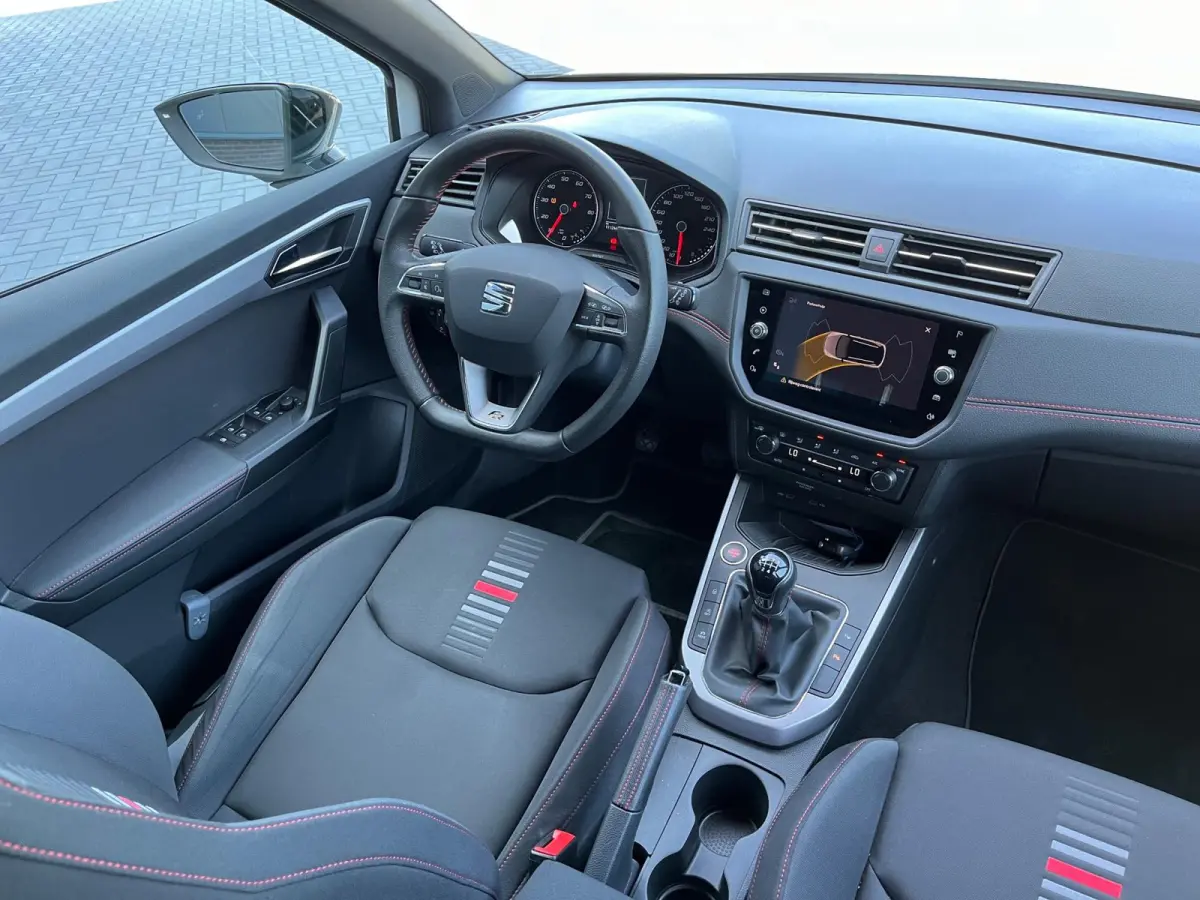 1.0 TSI FR Business Intense NL.Auto/Trekhaak/Alcantara/Camera/Carplay/Climatronic/1Ste Eigenaar/Dealer onderhouden