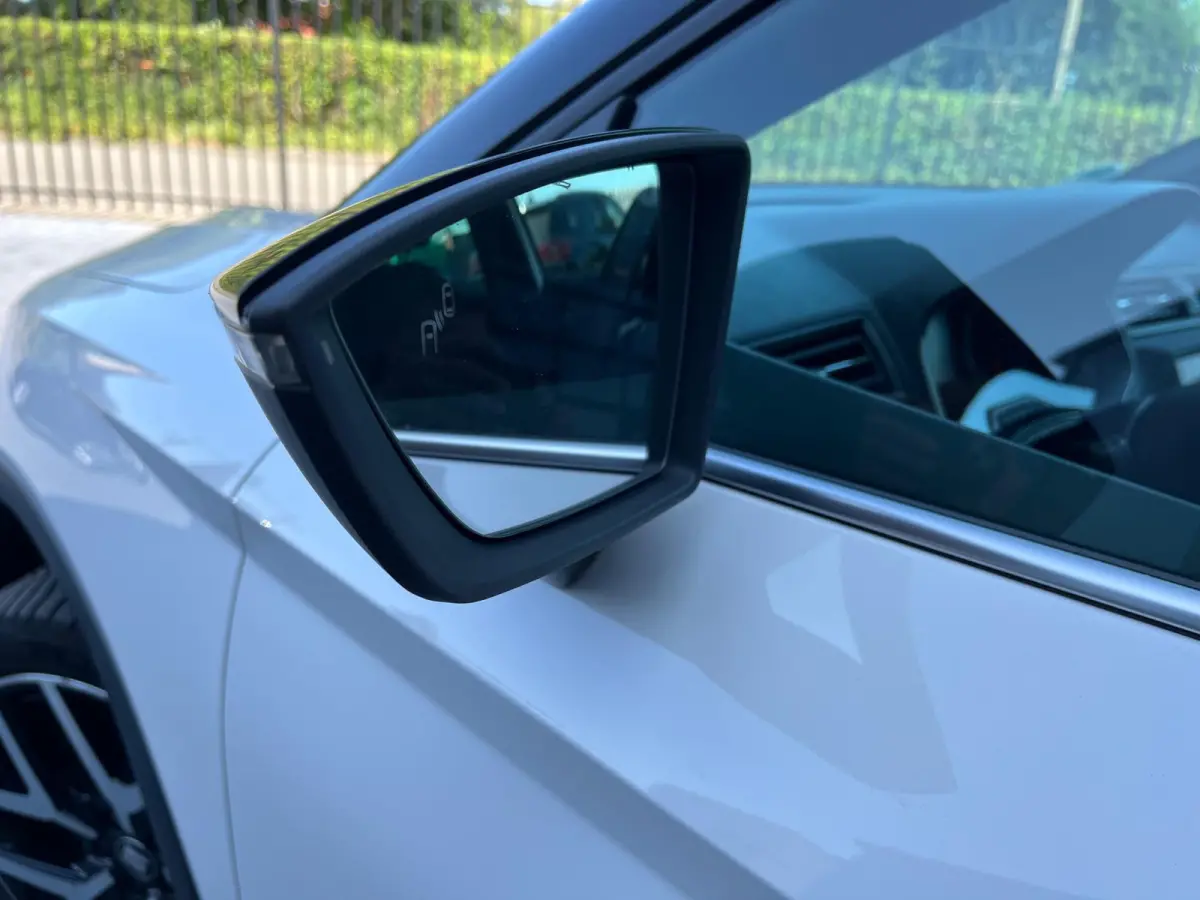1.0 TSI FR Business Intense NL.Auto/Trekhaak/Alcantara/Camera/Carplay/Climatronic/1Ste Eigenaar/Dealer onderhouden