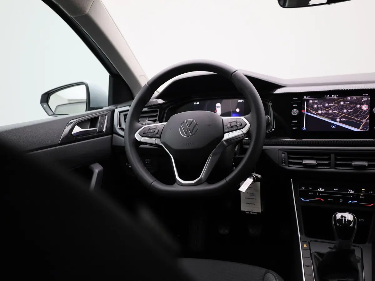 1.0 TSI Life Edition 95PK | Fysieke voorraad auto | Direct leverbaar | 15 inch lichtmetaal | Navigatie | Airconditioning ‘Air Care Climatronic’, 2 temperatuurzones, met actief combifilte