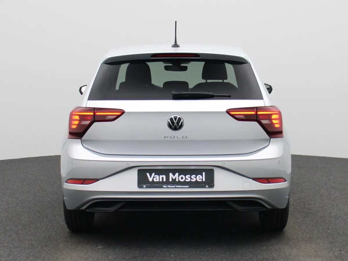 1.0 TSI Life Edition 95PK | Fysieke voorraad auto | Direct leverbaar | 15 inch lichtmetaal | Navigatie | Airconditioning ‘Air Care Climatronic’, 2 temperatuurzones, met actief combifilte