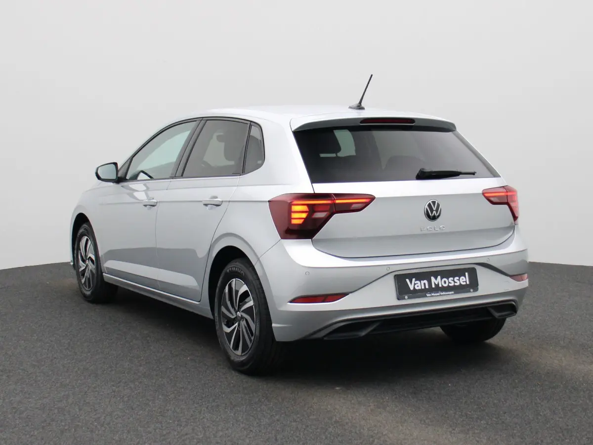1.0 TSI Life Edition 95PK | Fysieke voorraad auto | Direct leverbaar | 15 inch lichtmetaal | Navigatie | Airconditioning ‘Air Care Climatronic’, 2 temperatuurzones, met actief combifilte