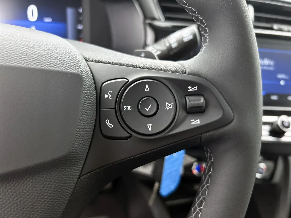 1.2 Turbo Hybrid Business Edition | Camera | Winterpakket | Cruise Control | Apple Carplay/Android Auto | 16"LMV | LED | Dodehoekdetectie |