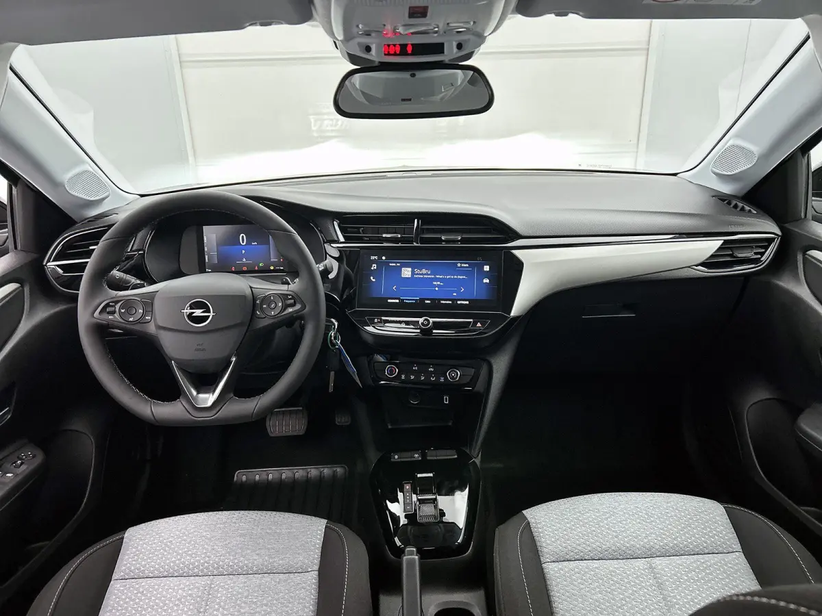 1.2 Turbo Hybrid Business Edition | Camera | Winterpakket | Cruise Control | Apple Carplay/Android Auto | 16"LMV | LED | Dodehoekdetectie |