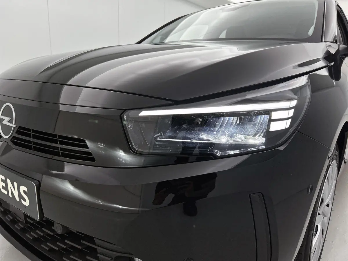 1.2 Turbo Hybrid Business Edition | Camera | Winterpakket | Cruise Control | Apple Carplay/Android Auto | 16"LMV | LED | Dodehoekdetectie |