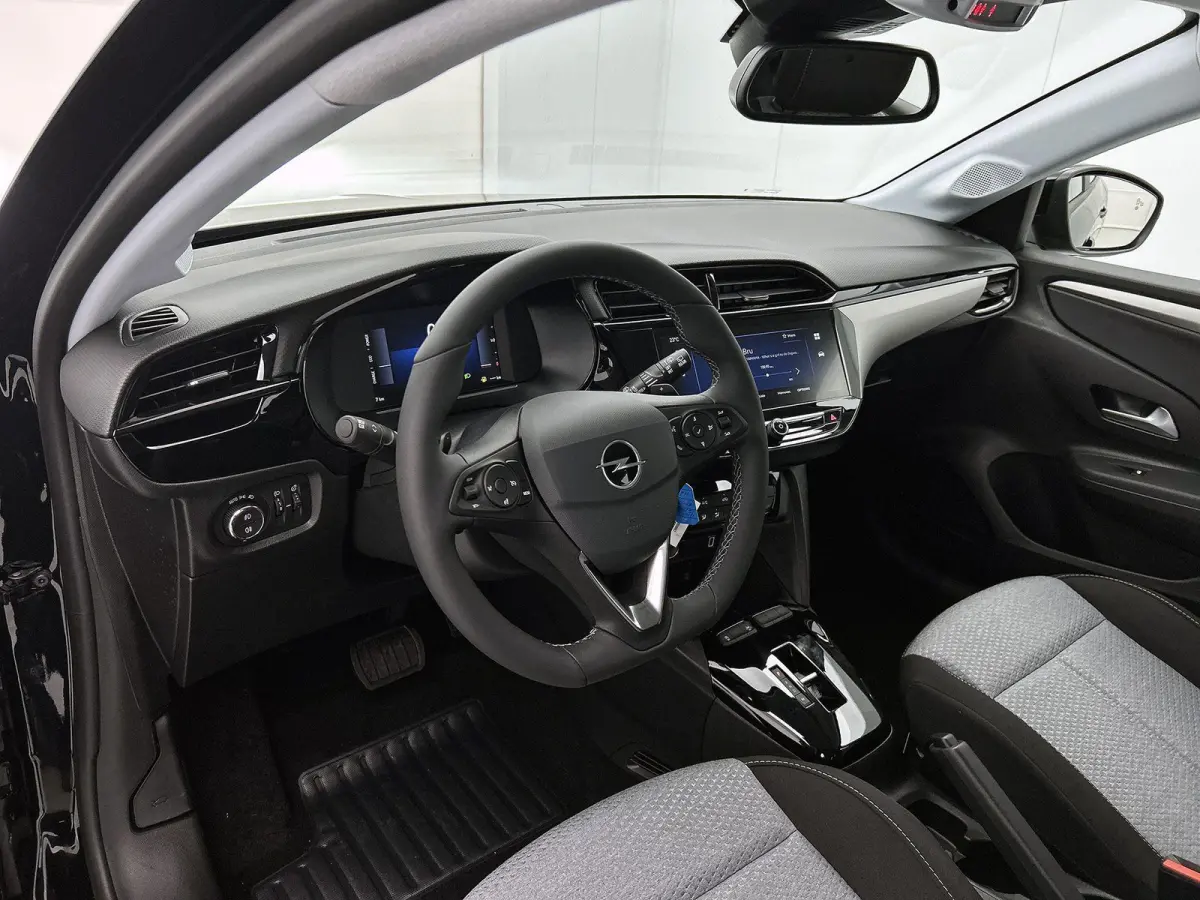 1.2 Turbo Hybrid Business Edition | Camera | Winterpakket | Cruise Control | Apple Carplay/Android Auto | 16"LMV | LED | Dodehoekdetectie |