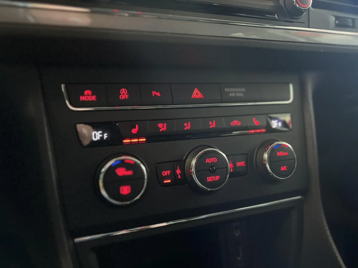 1.4 EcoTSI FR Apple CarPlay PANO
