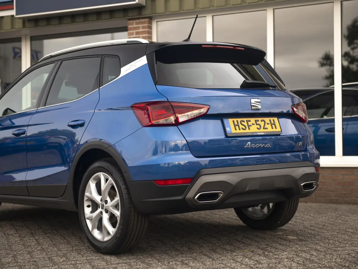 1.0 EcoTSI 116pk FR DSG | Full LED | Keyless | ParkAssist + Camera | App-Connect | Armsteun vóór | Black Pack | Wireless Charge