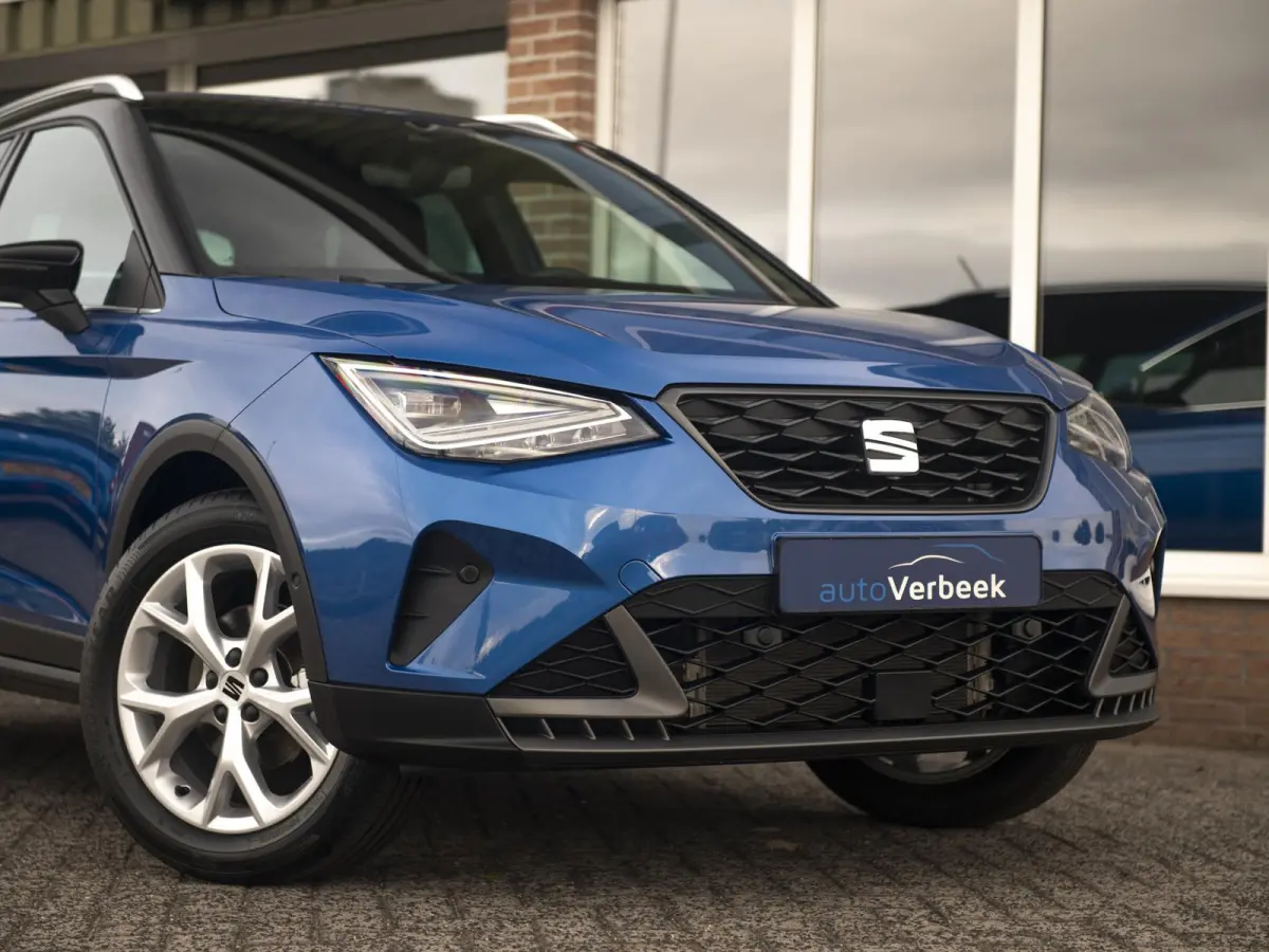 1.0 EcoTSI 116pk FR DSG | Full LED | Keyless | ParkAssist + Camera | App-Connect | Armsteun vóór | Black Pack | Wireless Charge