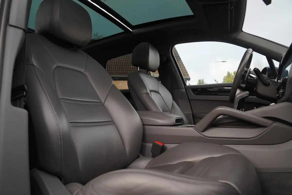 3.0 E-Hybrid | Sport Chrono | Bose Sound | Panorama | Luchtvering | Trekhaak | Adaptieve Cruise | 360 camera | NAP