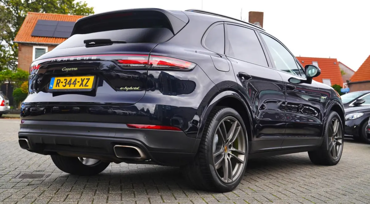 3.0 E-Hybrid | Sport Chrono | Bose Sound | Panorama | Luchtvering | Trekhaak | Adaptieve Cruise | 360 camera | NAP