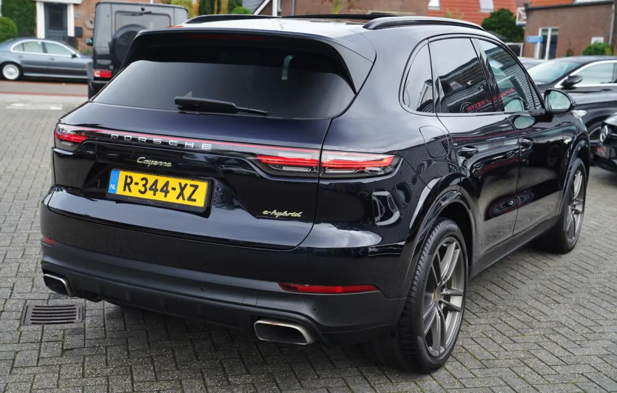 3.0 E-Hybrid | Sport Chrono | Bose Sound | Panorama | Luchtvering | Trekhaak | Adaptieve Cruise | 360 camera | NAP
