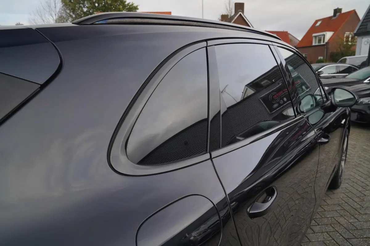 3.0 E-Hybrid | Sport Chrono | Bose Sound | Panorama | Luchtvering | Trekhaak | Adaptieve Cruise | 360 camera | NAP