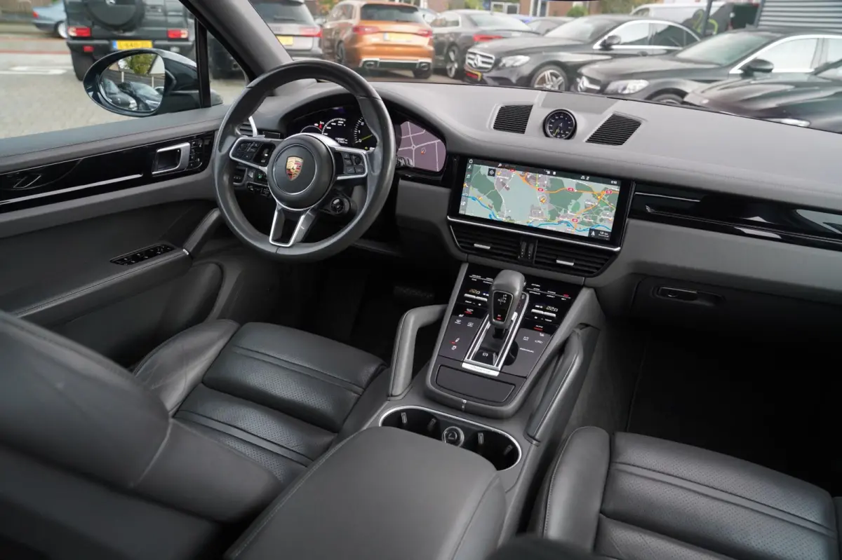 3.0 E-Hybrid | Sport Chrono | Bose Sound | Panorama | Luchtvering | Trekhaak | Adaptieve Cruise | 360 camera | NAP