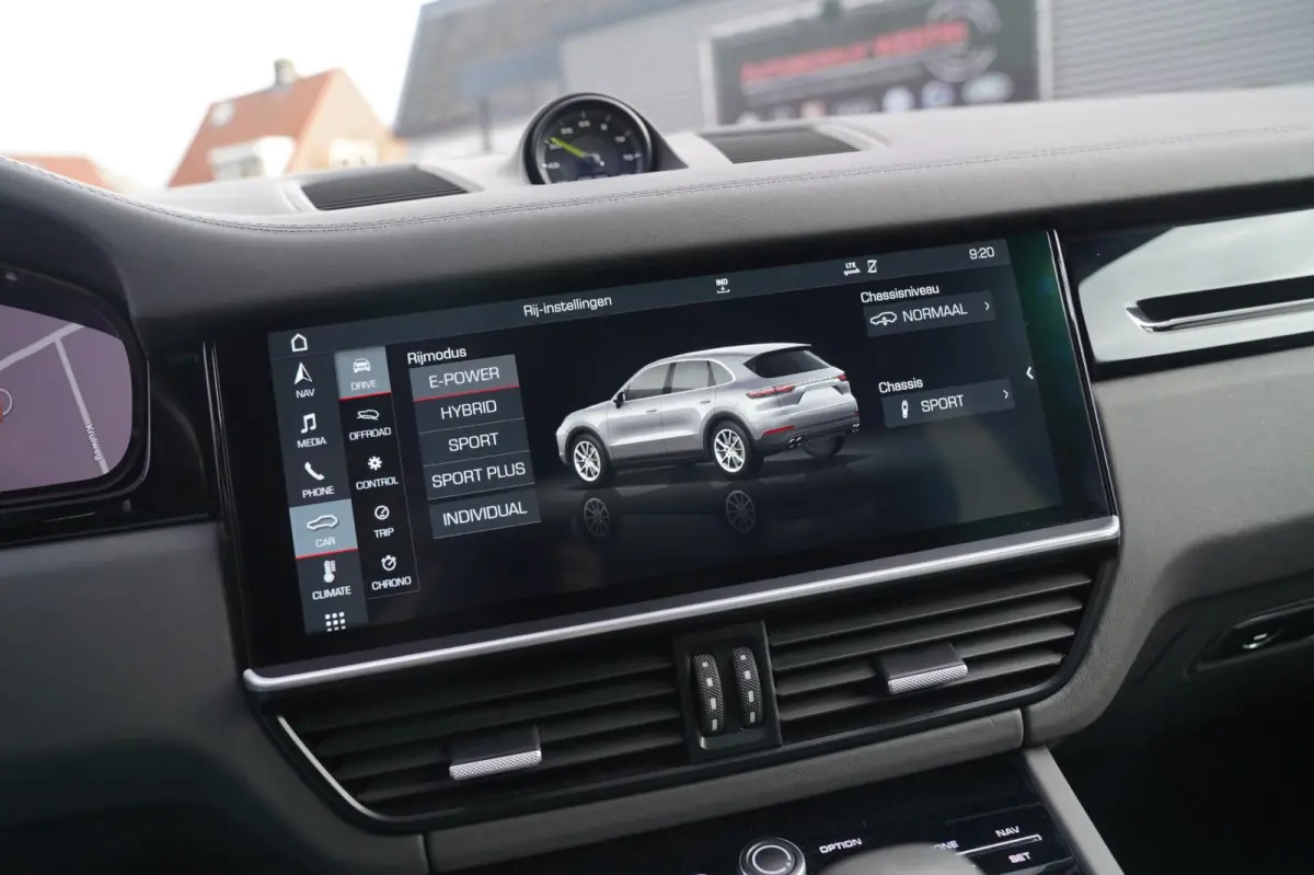 3.0 E-Hybrid | Sport Chrono | Bose Sound | Panorama | Luchtvering | Trekhaak | Adaptieve Cruise | 360 camera | NAP