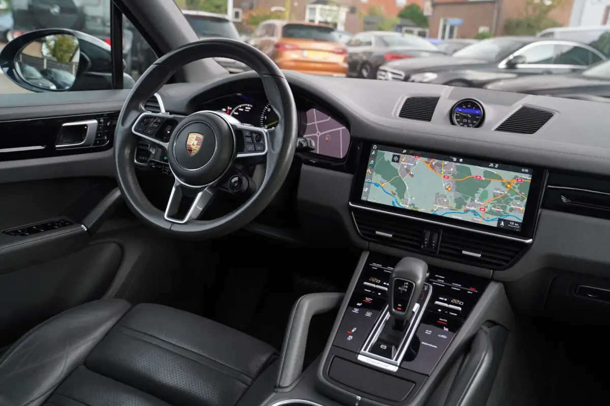 3.0 E-Hybrid | Sport Chrono | Bose Sound | Panorama | Luchtvering | Trekhaak | Adaptieve Cruise | 360 camera | NAP