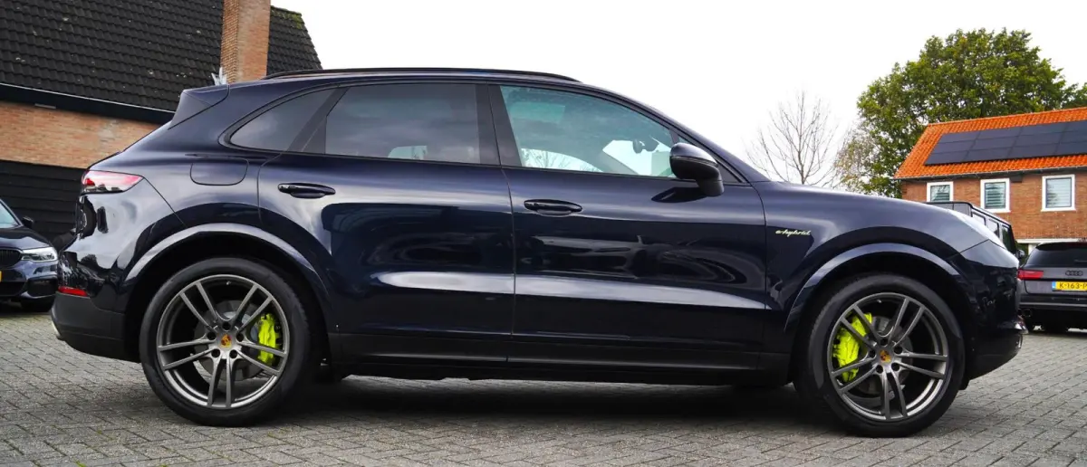3.0 E-Hybrid | Sport Chrono | Bose Sound | Panorama | Luchtvering | Trekhaak | Adaptieve Cruise | 360 camera | NAP